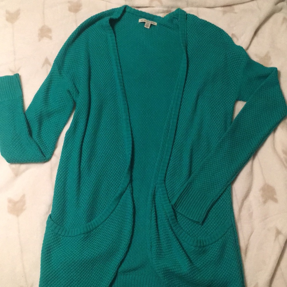 Cardigan sweater